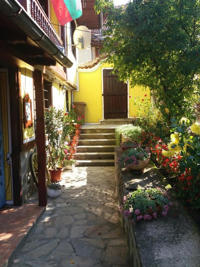Guest House Bolyarka Koprivstica Kültér fotó